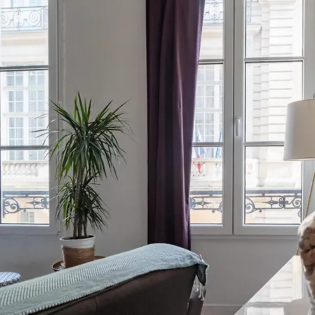 Beautiful Studio Next To From Notre Dame Cathedral Parigi